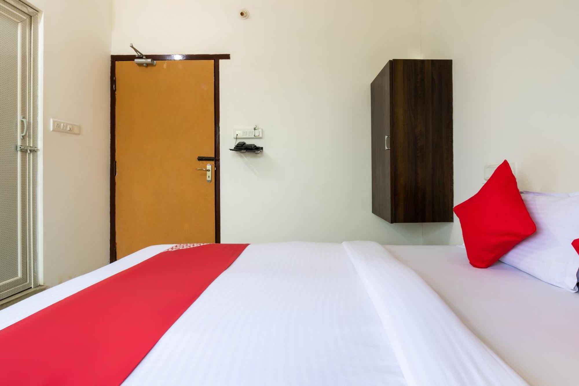 Oyo Splenor Inn Kammasandra Екстериор снимка